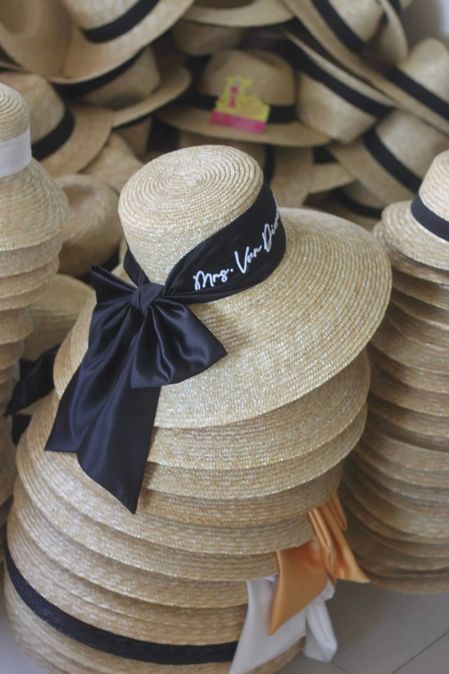 Bow Decor Straw Hat