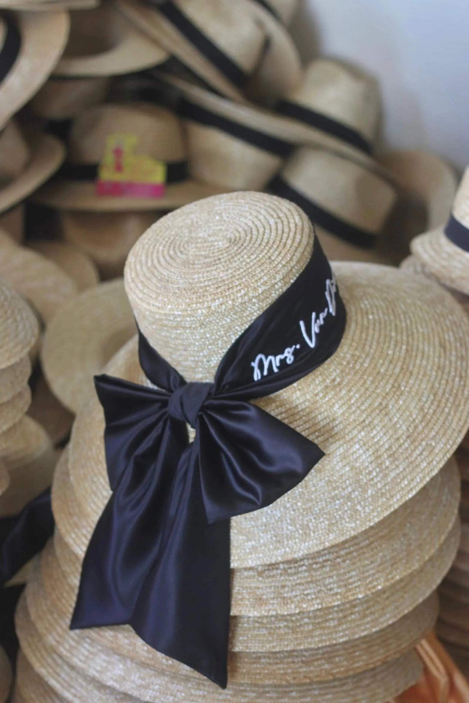 Bow Decor Straw Hat