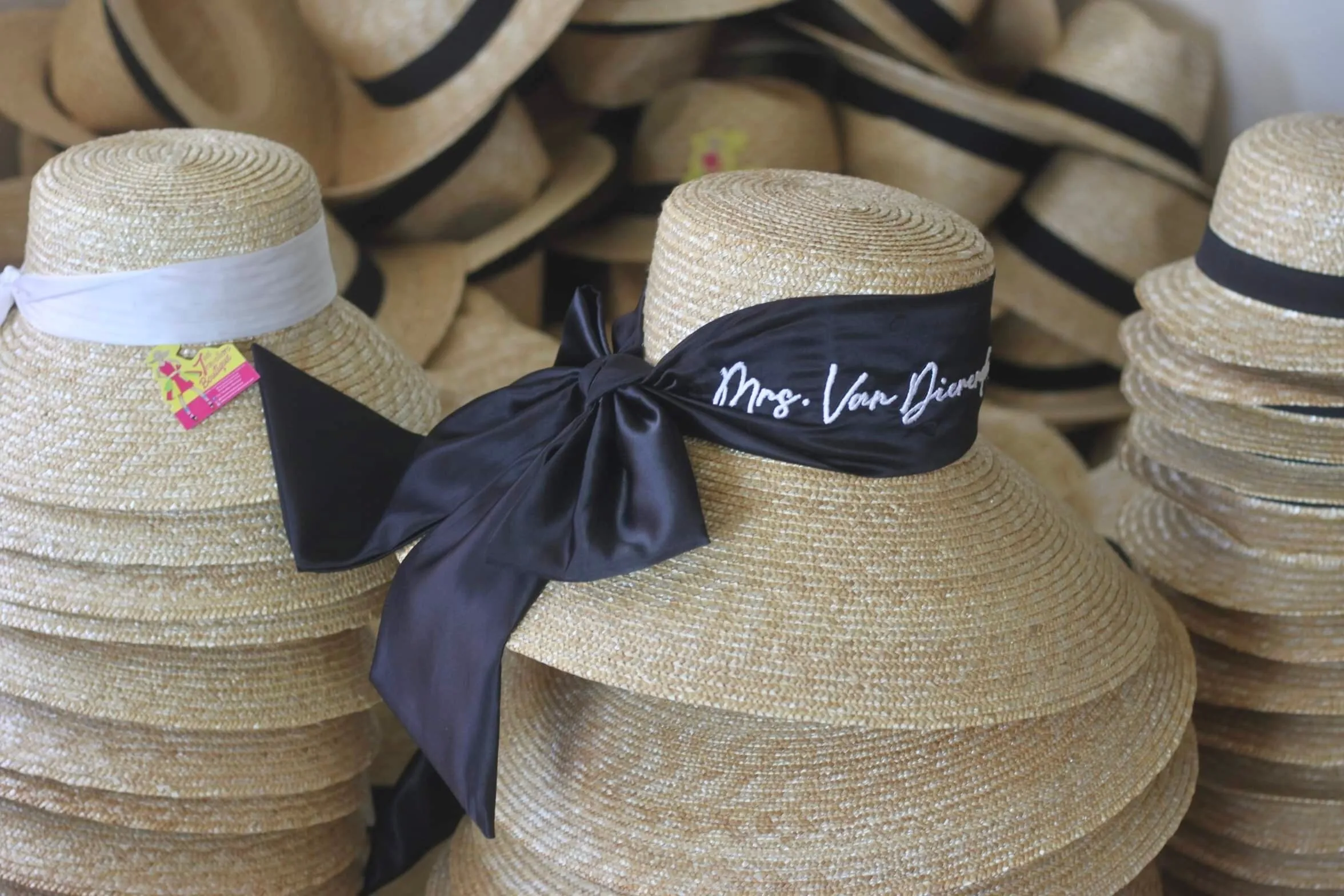 Bow Decor Straw Hat