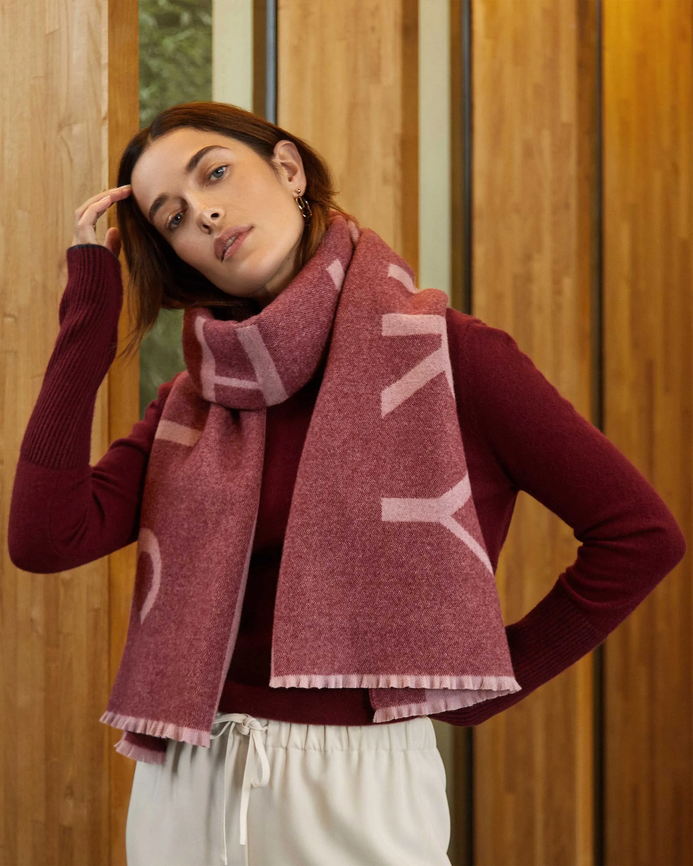 Cashmere Wool Logo Scarf - Wine/Caledonian