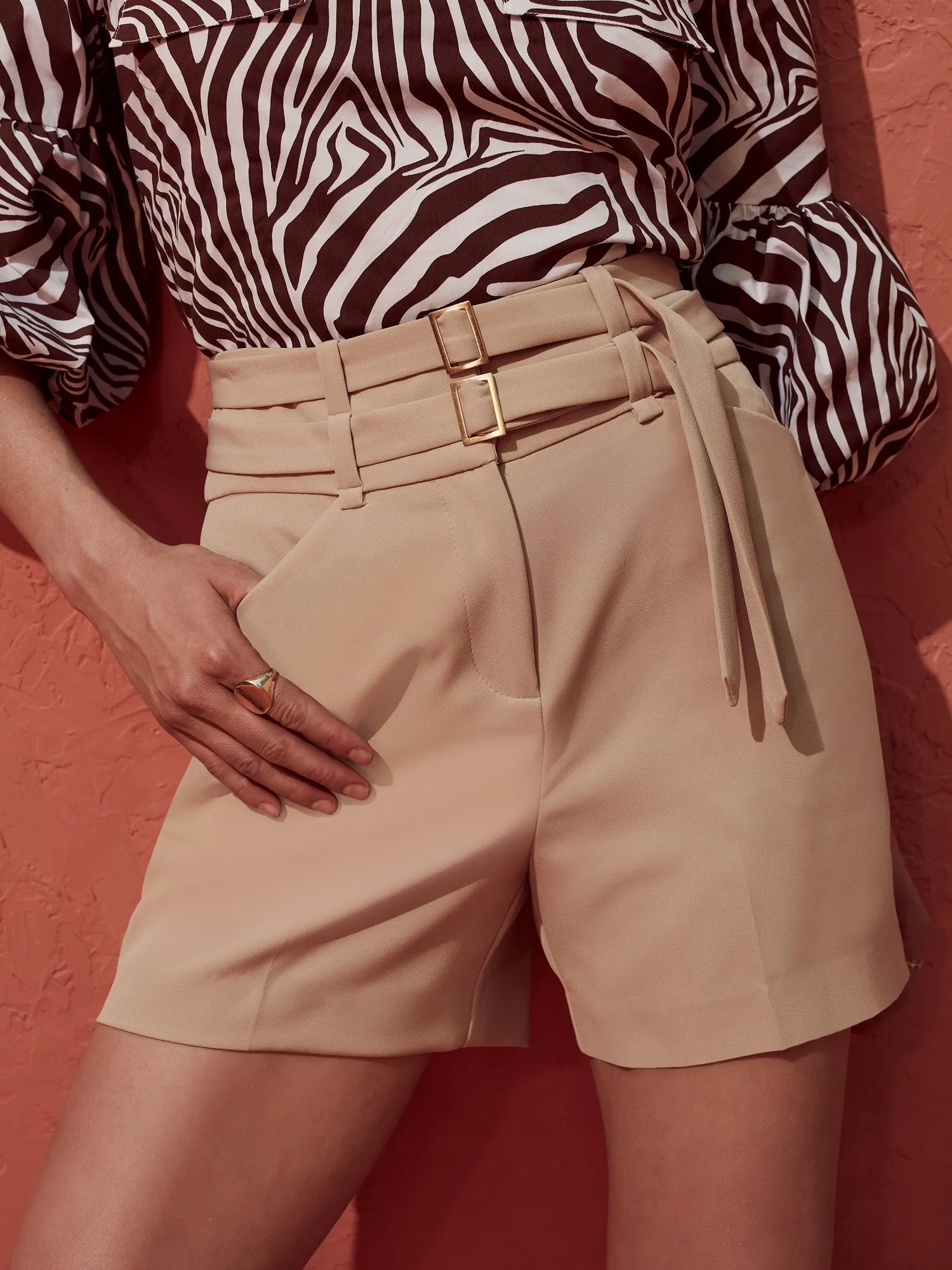 Double-Belted Short