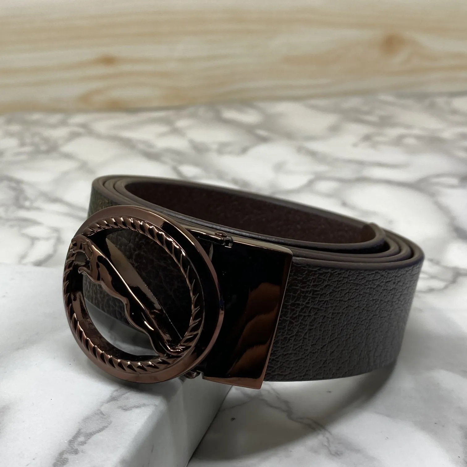 Round Jaguar Metal Buckle With Leather Strap Belt-JonasParamount