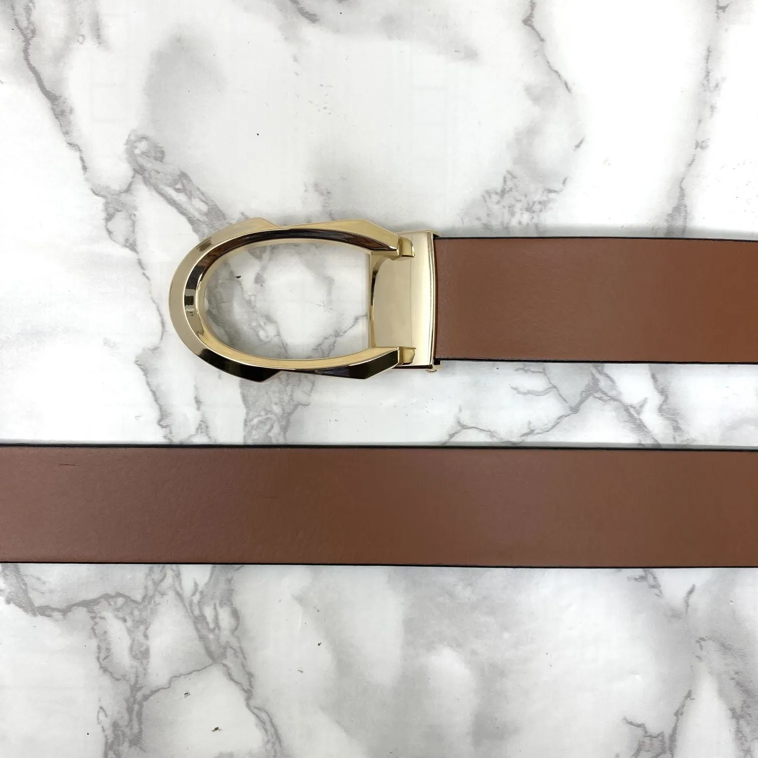 Signature C Logo Leather Belt For Unisex-JonasParamount