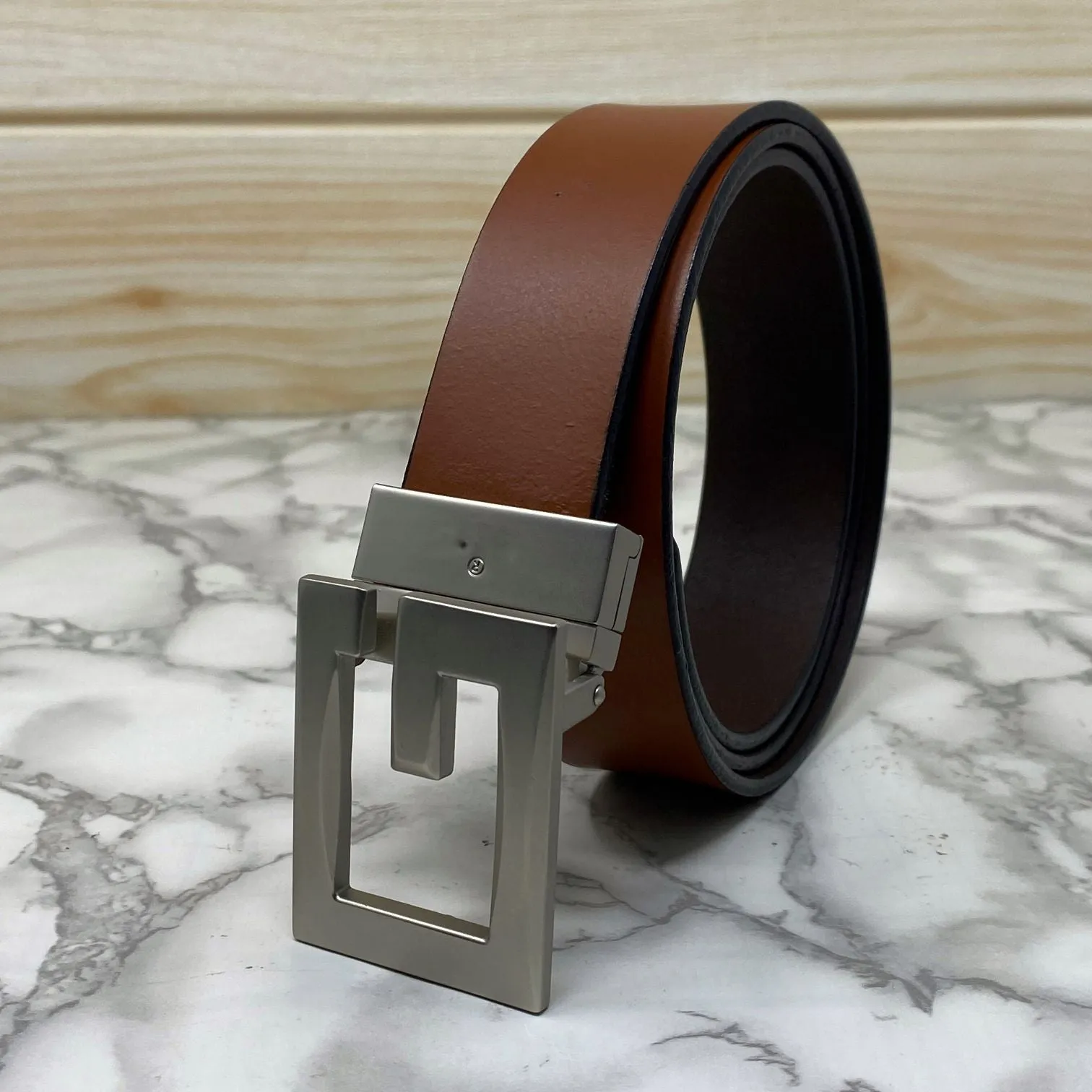 Square G-Section Leather Belt-JonasParamount